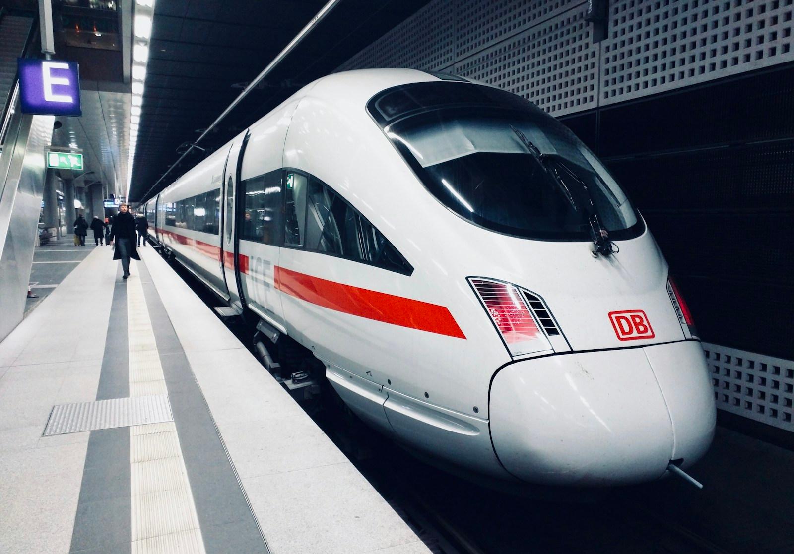 CFL Puts the First Six-Unit Coradia Stream HC Into Service on the Luxembourg-Athus Line